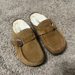 Birkenstocks size 7
